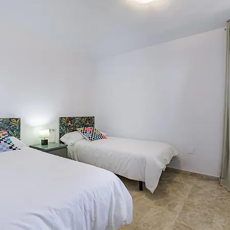 Appartamento Oasis With Terrace And Sea Views With Rooftop Pool