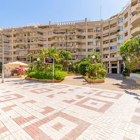 Apartament Oasis With Terrace And Sea Views With Rooftop Pool Torremolinos